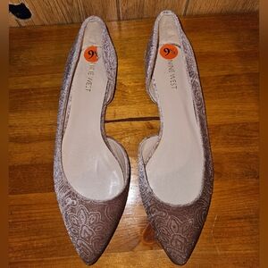 Nine West velvet mauve embossed flats